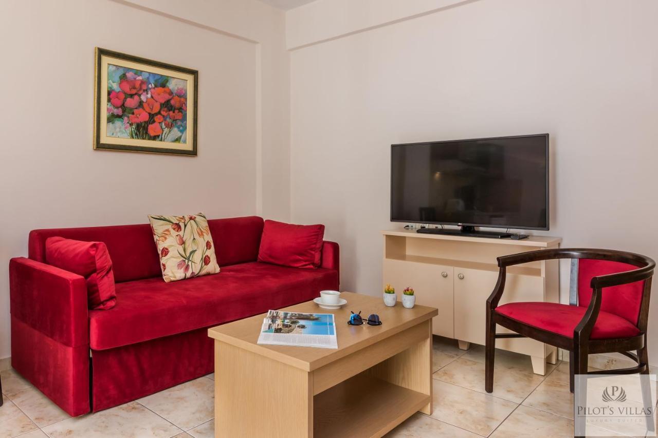 Pilot'S Villas Luxury Suites แอร์ซอนิสซอส ภายนอก รูปภาพ